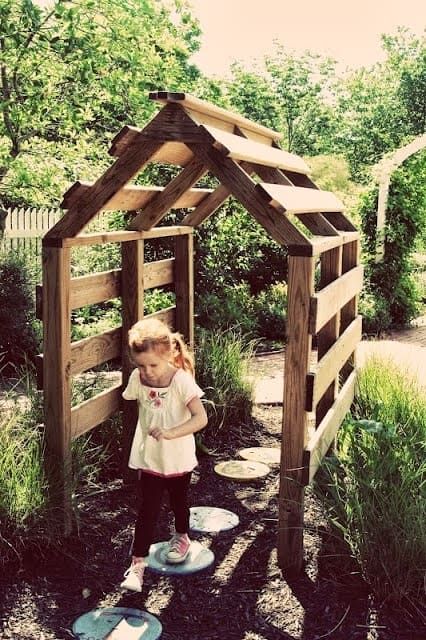 100 idées pour occuper les enfants avec des palettes 51