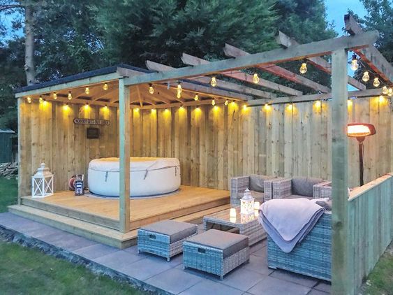 20 idées pour habiller un jacuzzi ou un spa gonflable 9