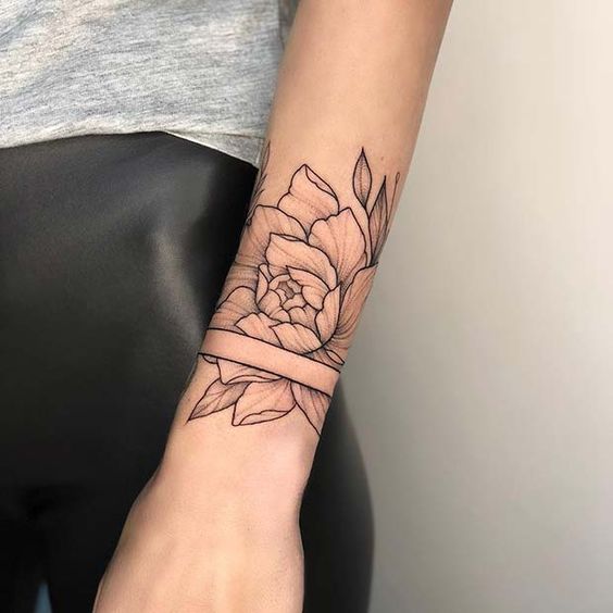 110 top idées de tatouages avant bras pour femme 53