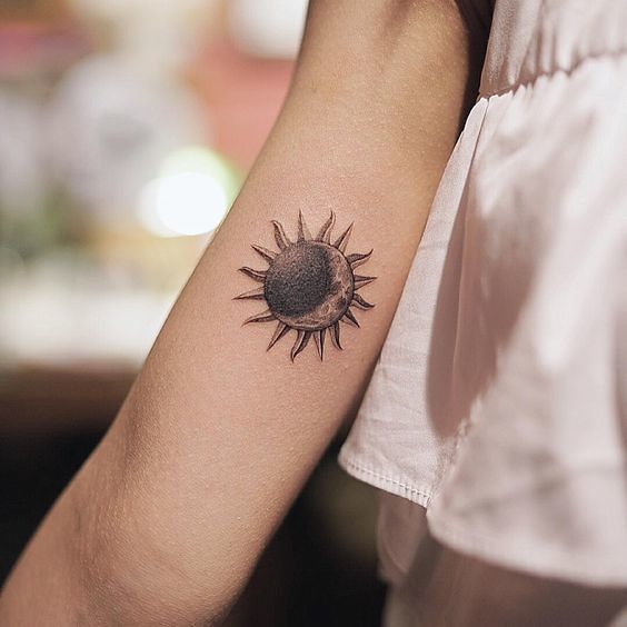 100 top idées de tatouages soleil 66