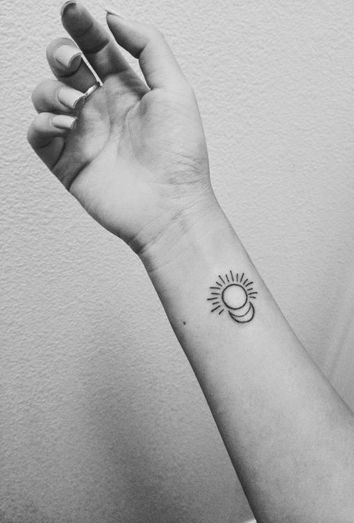 100 top idées de tatouages soleil 70