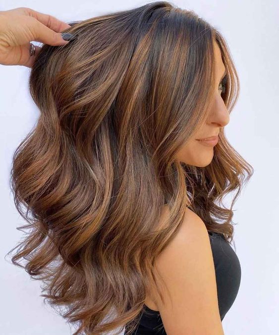 100 idées de balayages caramel pour s'inspirer 11