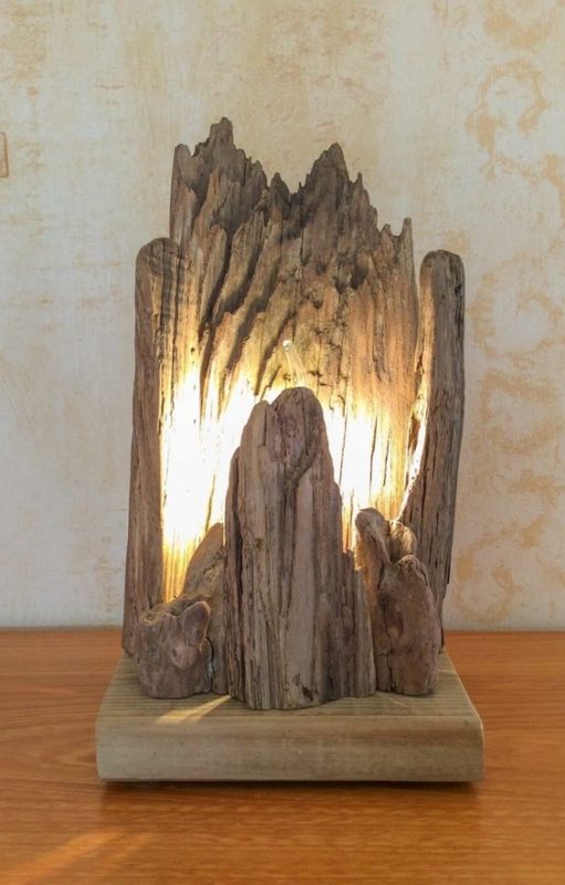 29 top idées de lampes en bois flotté 26