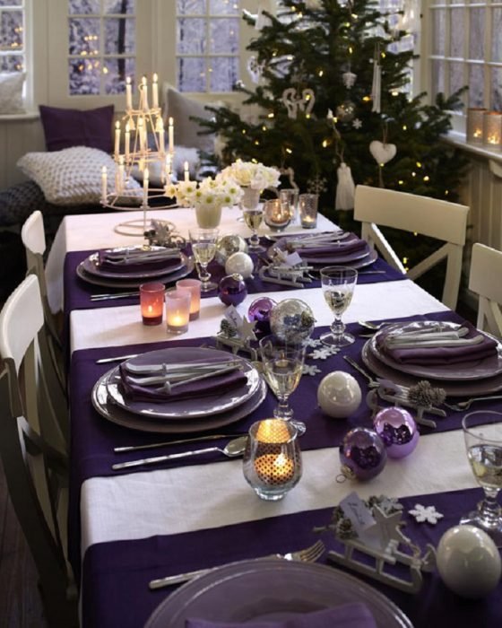 Décoration de table en violet 