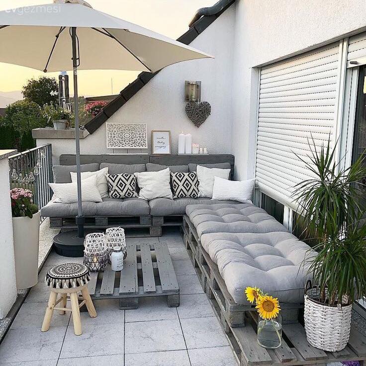 50 top idées pour décorer un balcon avec des palettes 22