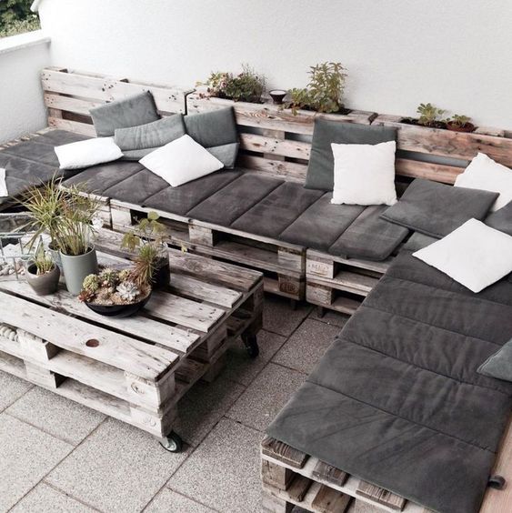 50 top idées pour décorer un balcon avec des palettes 27