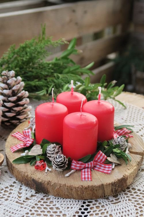 29 Centres de tables de Noël à faire avec des rondins de bois 31