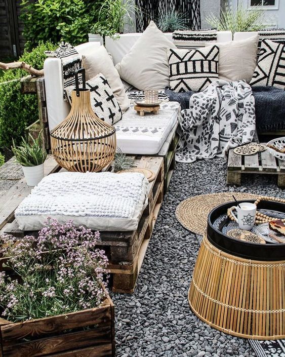 50 top idées pour décorer un balcon avec des palettes 53