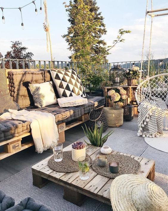 50 top idées pour décorer un balcon avec des palettes 54