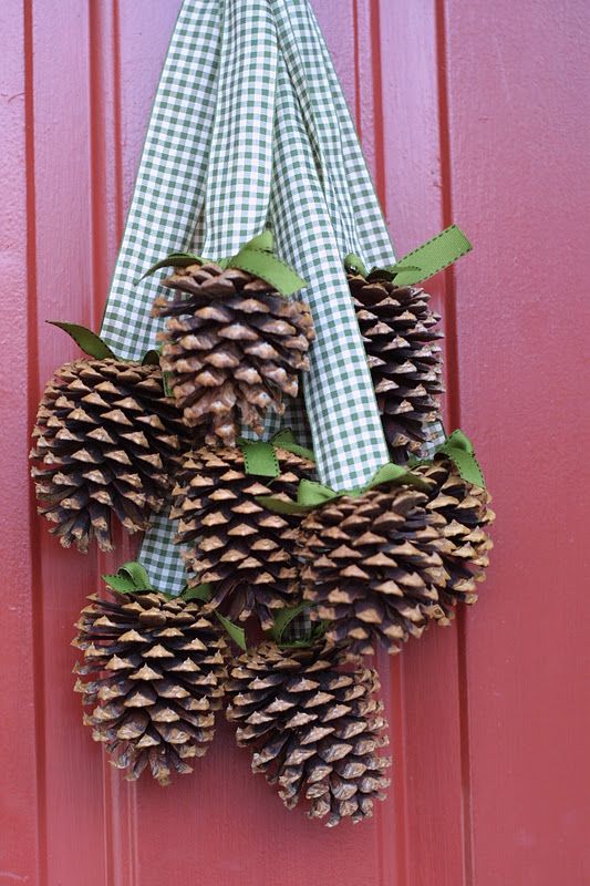 54 décos de Noël avec des pommes de pins 76