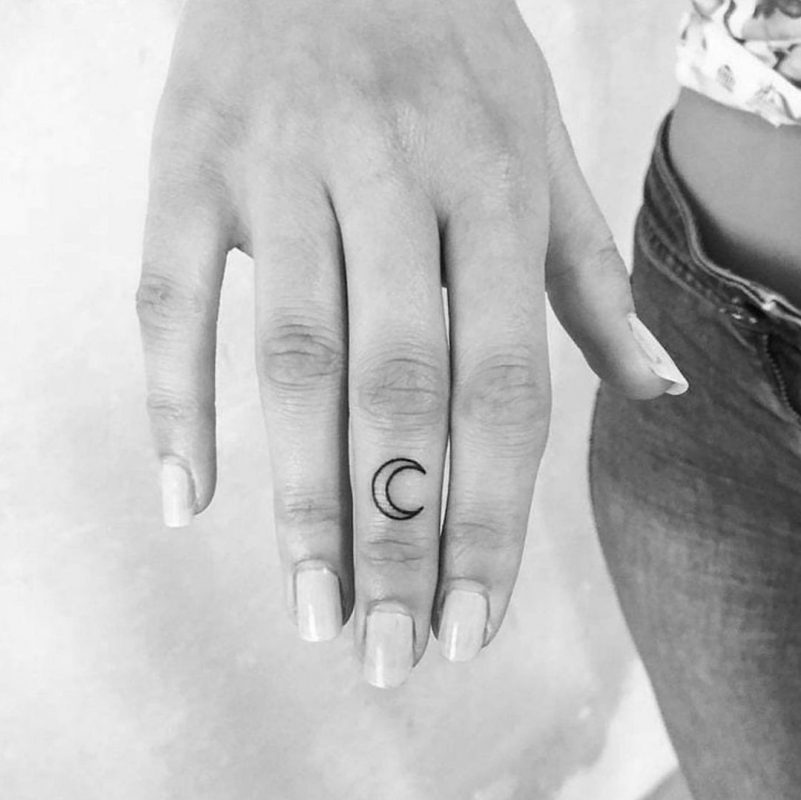 Les 100 plus beaux tatouages pour femmes 13