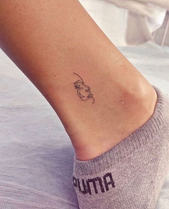 50 top idées de tatouages minimalistes simples 13