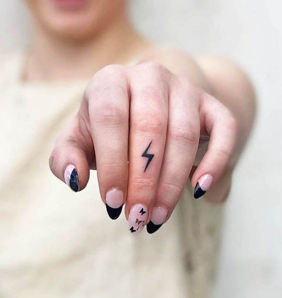 50 top idées de tatouages minimalistes simples 38