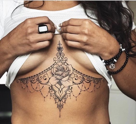 50 top idées de tatouages dentelle 50