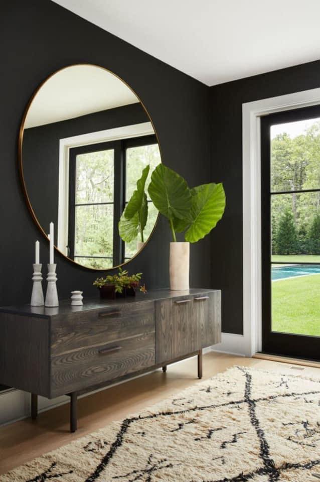 21 idées de décorations d'intérieur en noir et bois 9