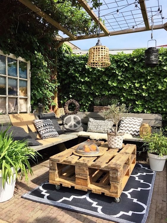 79 décors de jardin à faire avec des palettes 15