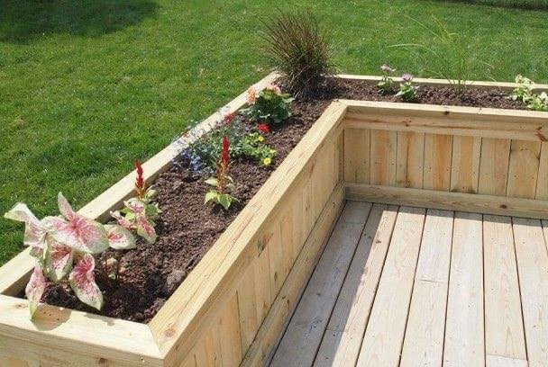 79 décors de jardin à faire avec des palettes 29