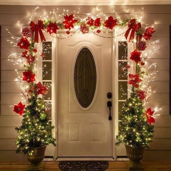 23 idées pour décorer votre entrée à Noël 18