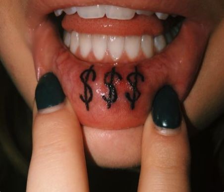 100 styles de tatouages originaux pour femme 19