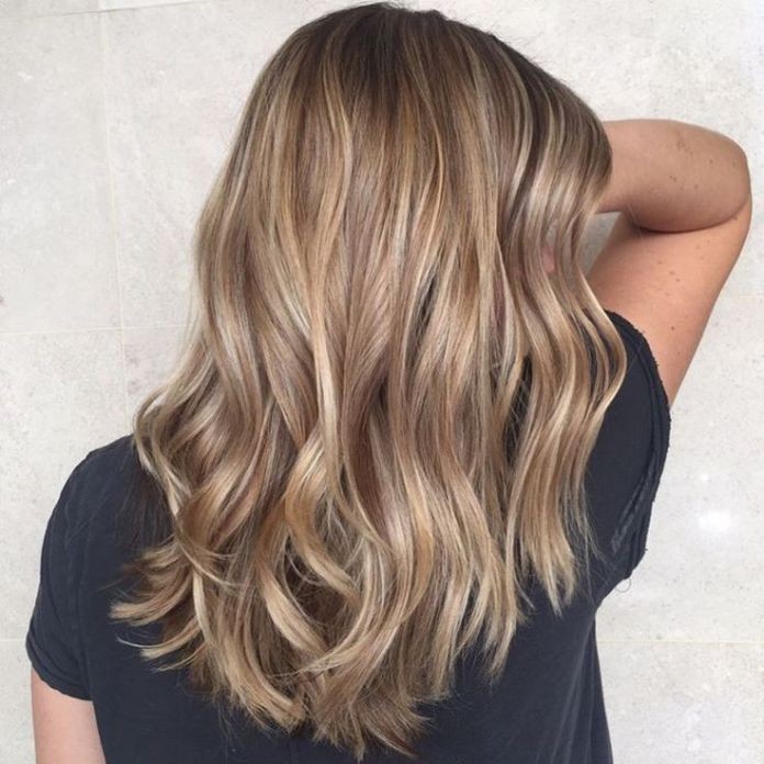 Les 50 plus beaux balayages blond sur cheveux bruns 52