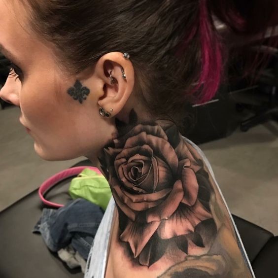 50 top idées de tatouages cou pour femme 2