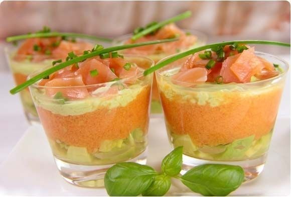 5 recettes originales de verrines saumon avocat faciles 2