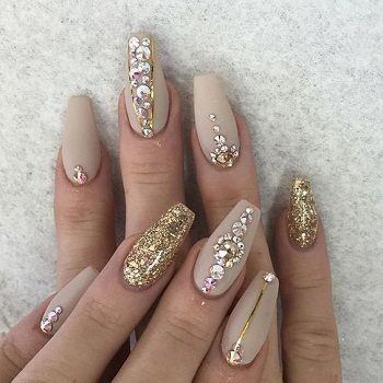 Les 50 plus belles idées d'ongles de mariage 22