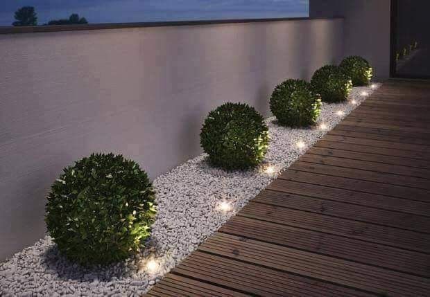 30 idées pour décorer et embellir votre allée de jardin 26