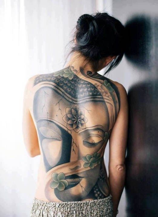 Les 100 plus beaux tatouages dos femme 42