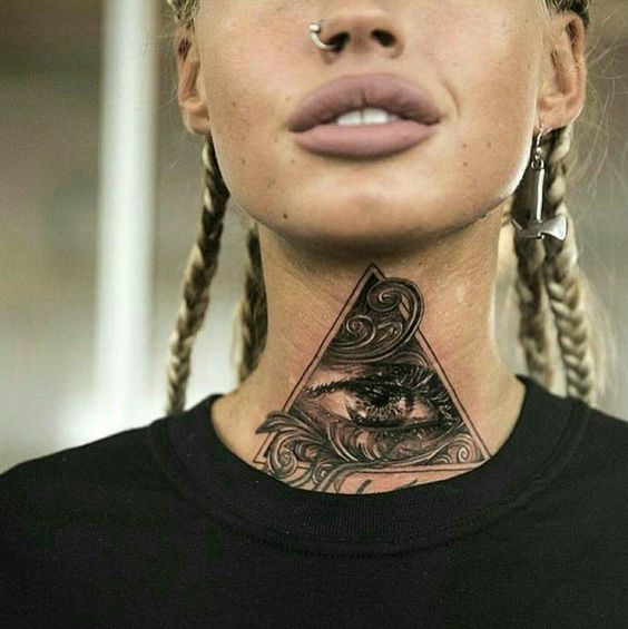 50 top idées de tatouages cou pour femme 43