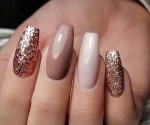 Les 50 plus belles idées d'ongles de mariage 47