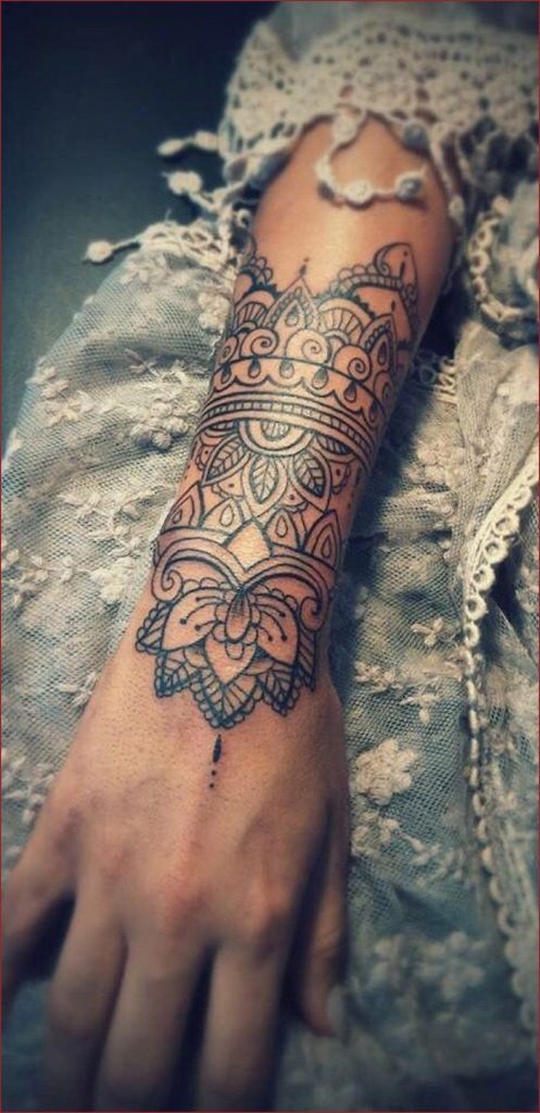 Les 100 plus beaux tatouages mandala pour femme 49