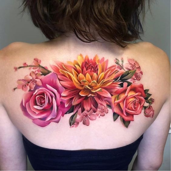 Les 100 plus beaux tatouages dos femme 63