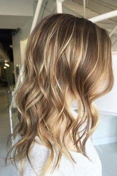 Les 50 plus beaux balayages blond sur cheveux bruns 57