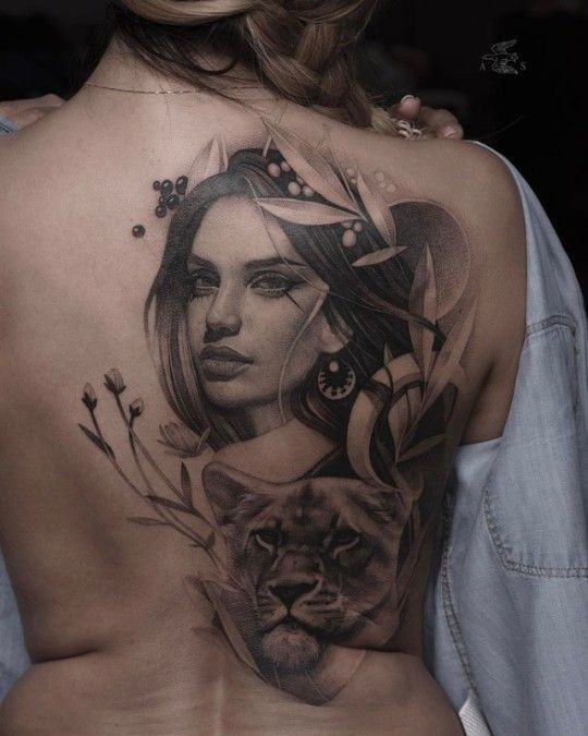 Les 100 plus beaux tatouages dos femme 89