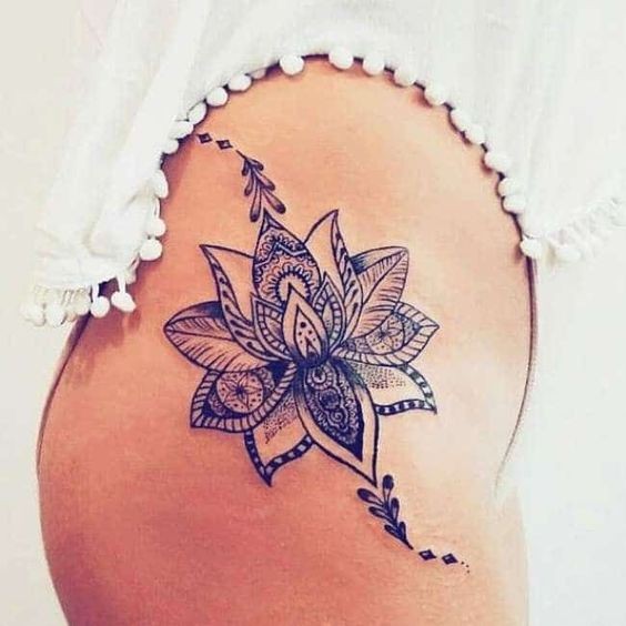 Les 100 plus beaux tatouages mandala pour femme 90