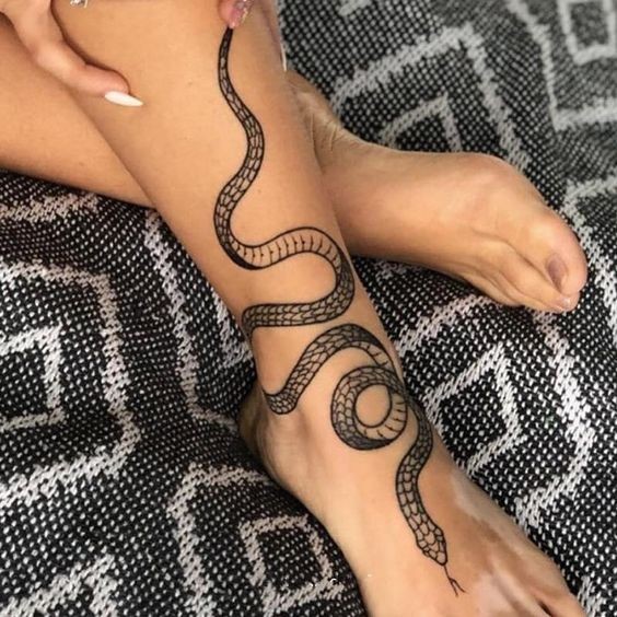 100 styles de tatouages originaux pour femme 91