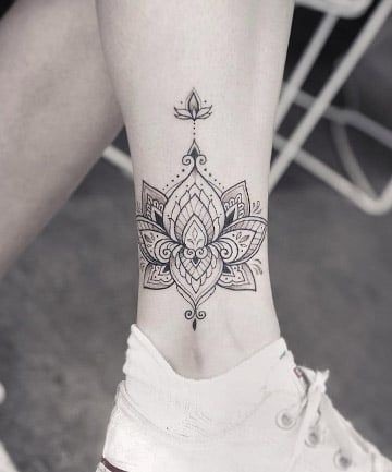 Les 100 plus beaux tatouages mandala pour femme 95