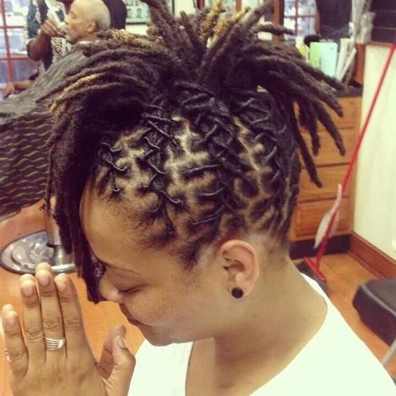 Les 100 plus belles coiffures avec dreadlocks 25