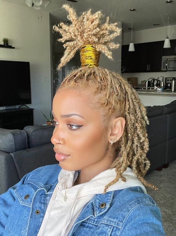 Les 100 plus belles coiffures avec dreadlocks 39