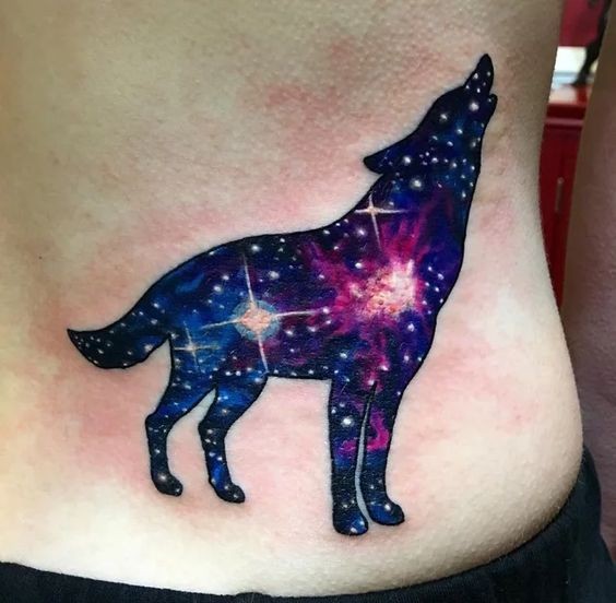 Les 100 plus beaux tatouages loup pour femme 60