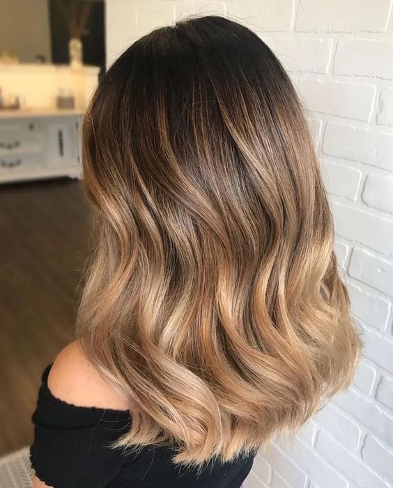 Les 50 plus beaux balayages blond sur cheveux bruns 20