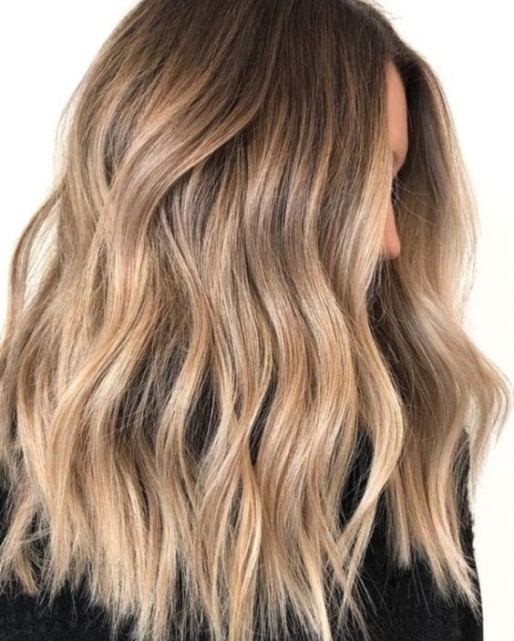 Les 50 plus beaux balayages blond sur cheveux bruns 40