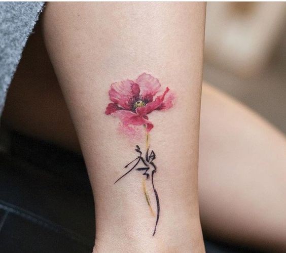 Les 50 plus beaux tatouages coquelicot 29