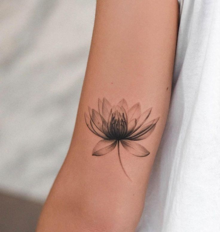 Les 50 plus beaux tatouages coquelicot 41