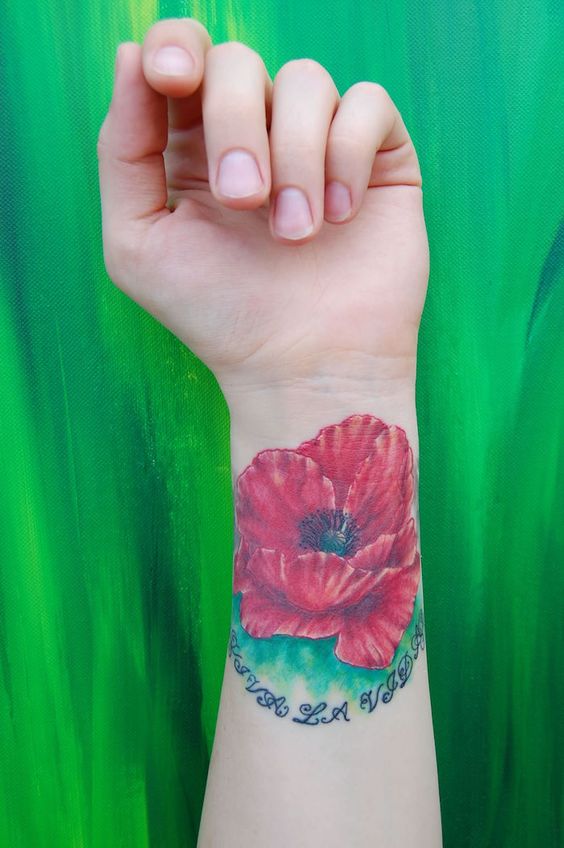 Les 50 plus beaux tatouages coquelicot 46