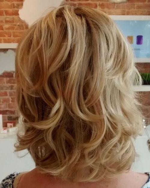 40 coupes de cheveux mi long pour femme de 40 ans 25