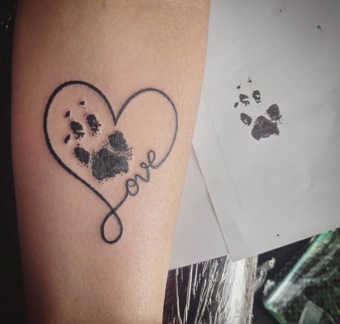 50 top idées de tatouages patte de chien 27