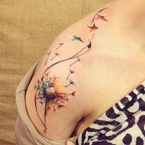 Les 50 plus beaux tatouages femme à l'épaule 28