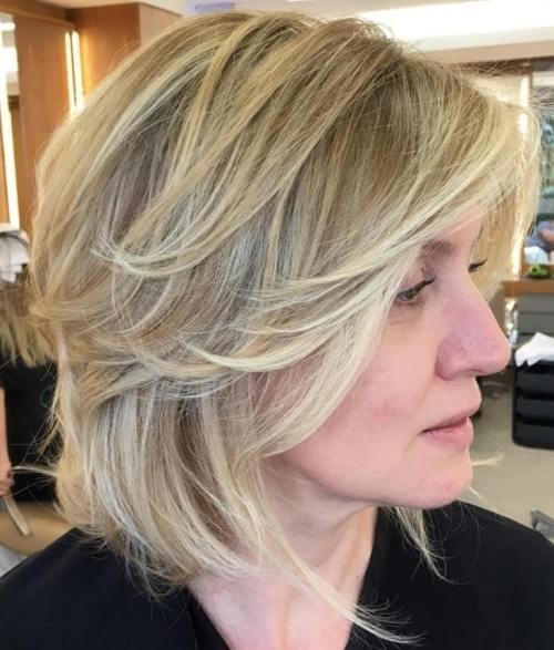 40 coupes de cheveux mi long pour femme de 40 ans 34